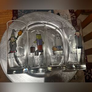 🎃‎ Halloween themed drinking glasses 7inches